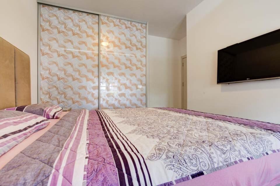 Divino Apartment ติวัต ภายนอก รูปภาพ